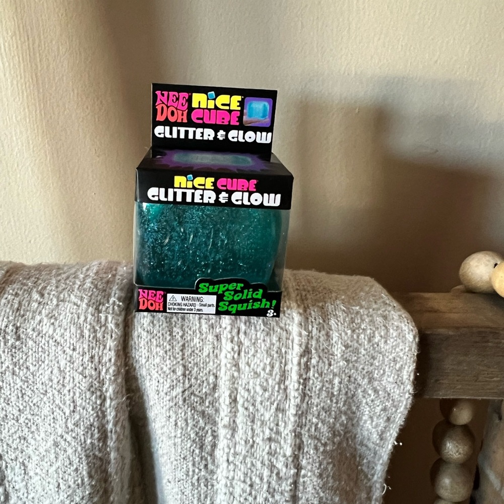 Viral blue Nee Doh nice cube Glitter & Glow NIB never opened
